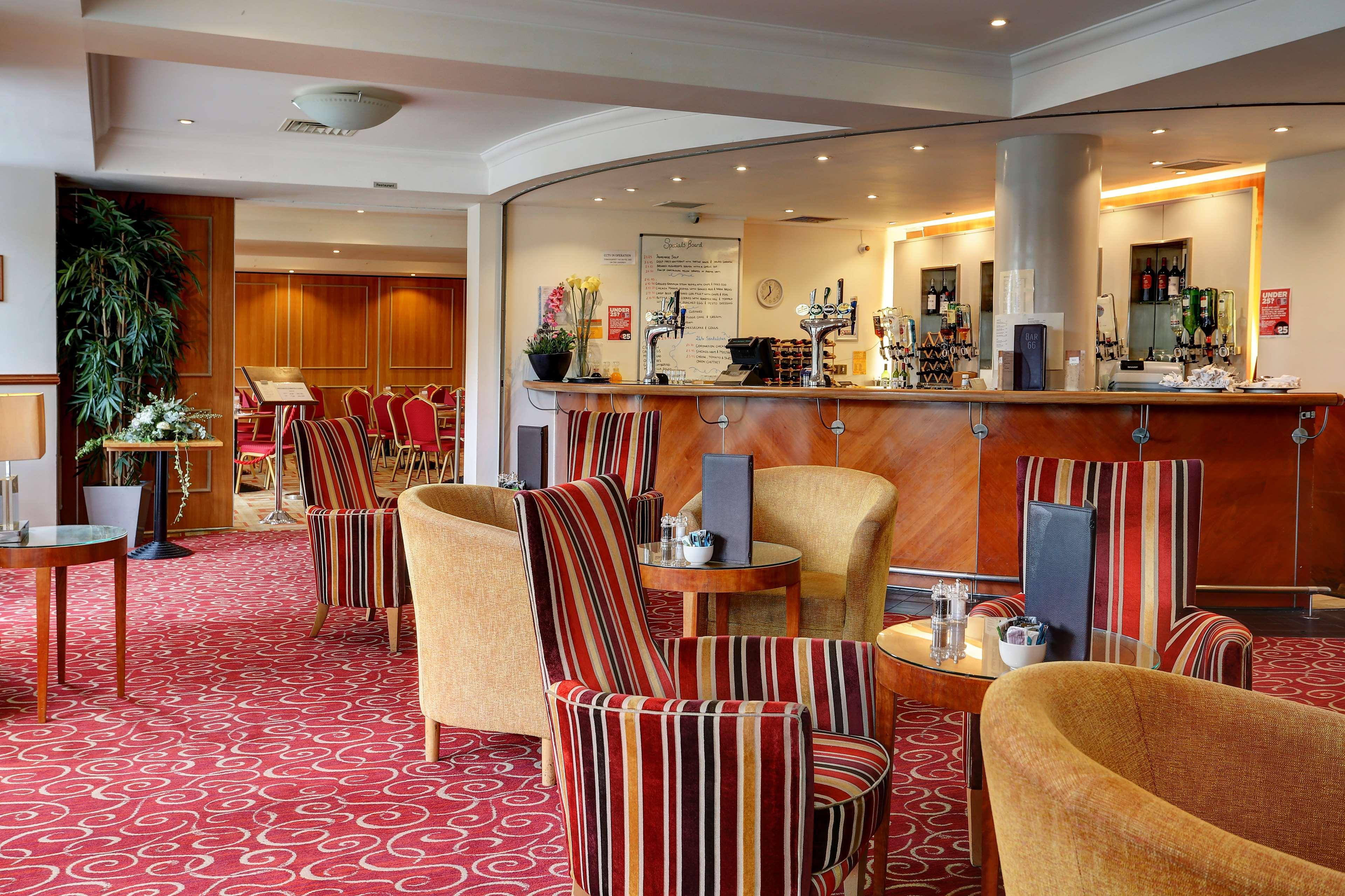 Best Western Homestead Court Hotel Welwyn Garden City Exterior photo