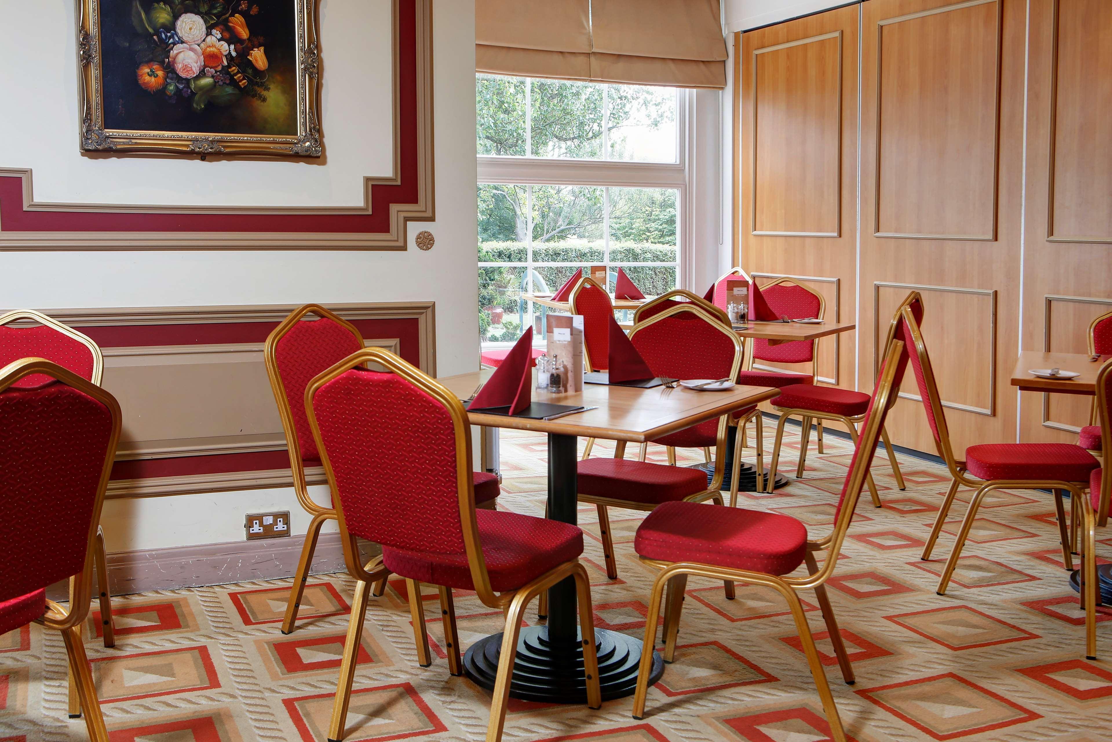 Best Western Homestead Court Hotel Welwyn Garden City Exterior photo