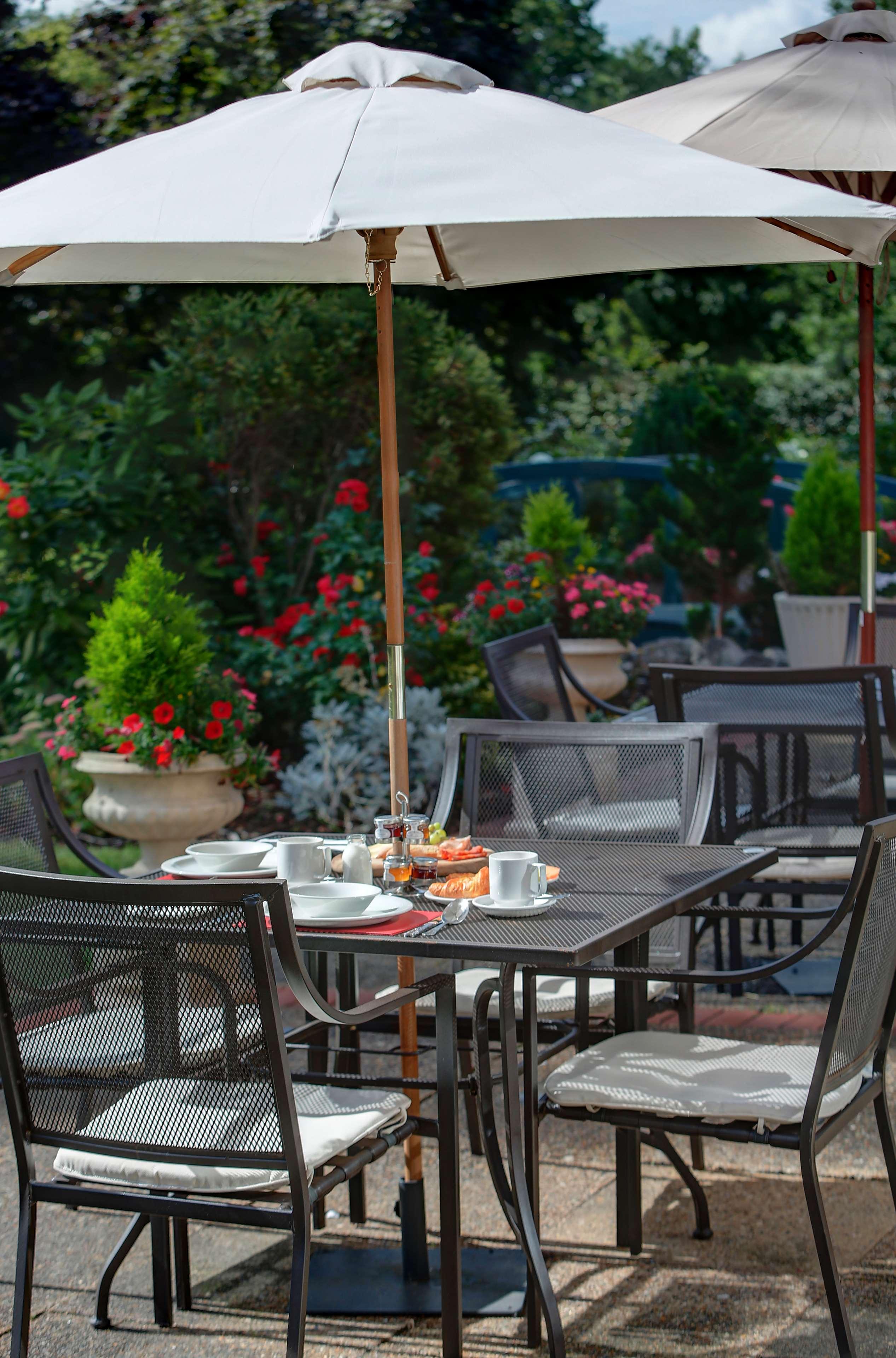 Best Western Homestead Court Hotel Welwyn Garden City Exterior photo